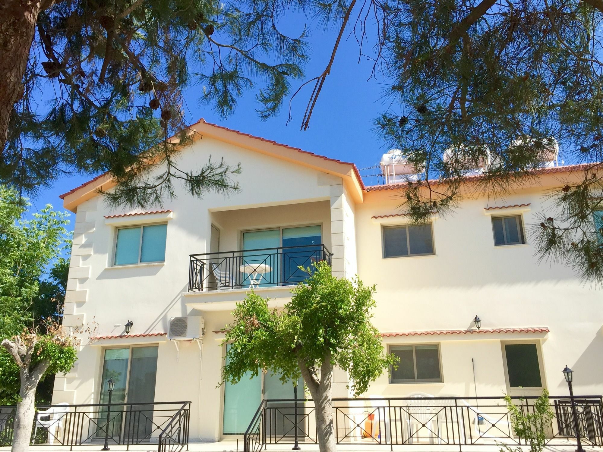 Himonas Apartments Pissouri Dış mekan fotoğraf