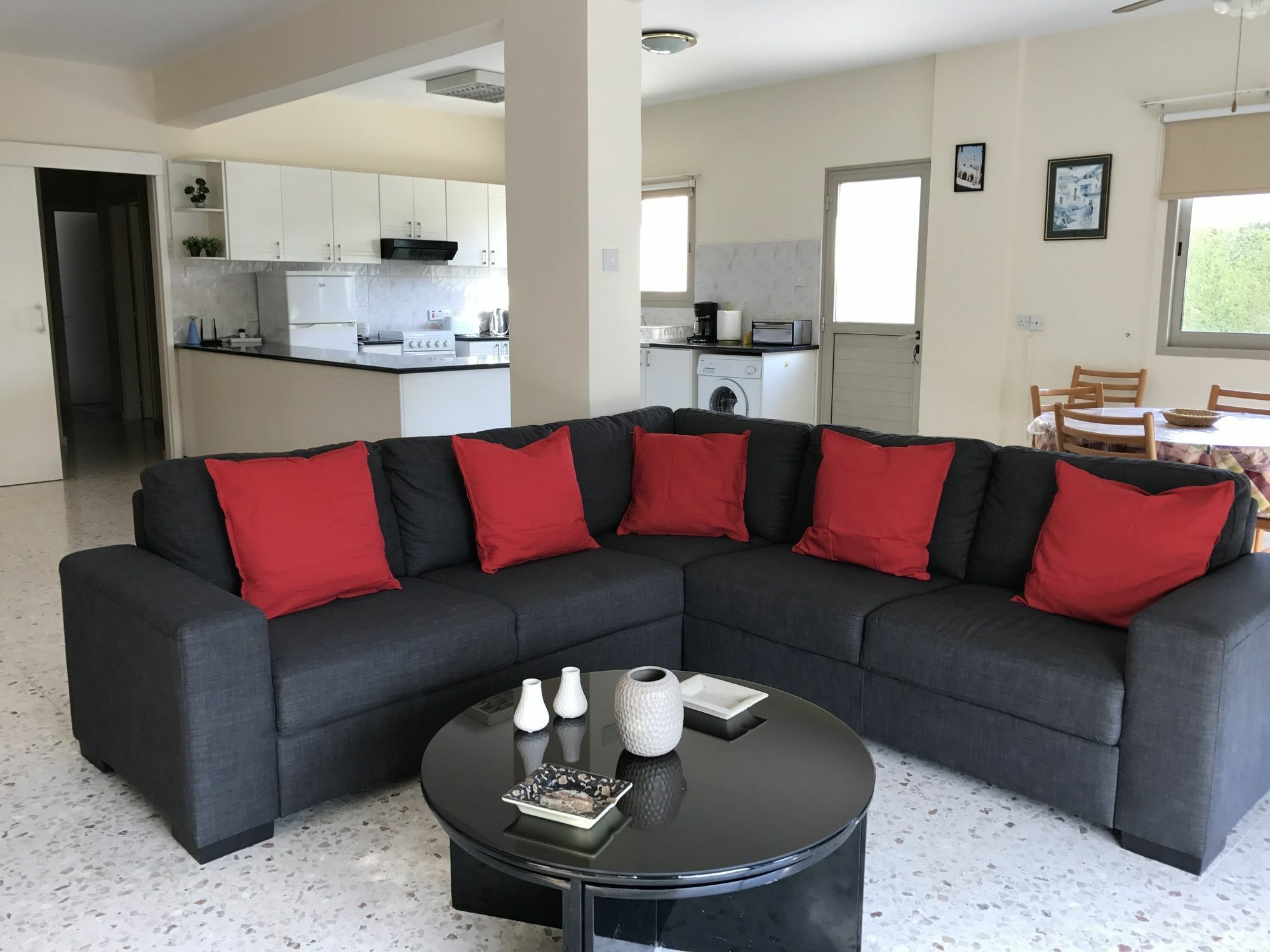 Himonas Apartments Pissouri Dış mekan fotoğraf