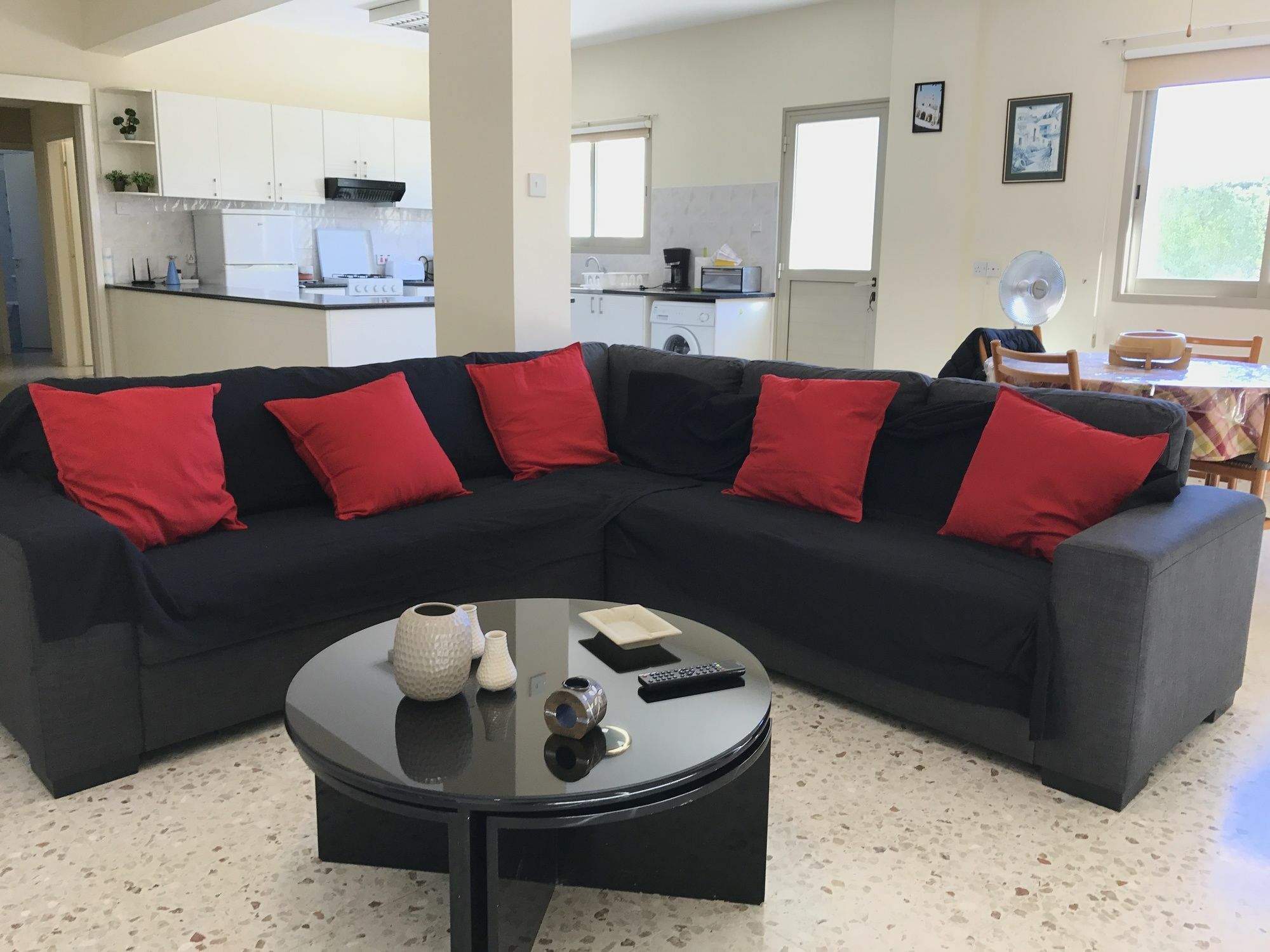 Himonas Apartments Pissouri Dış mekan fotoğraf